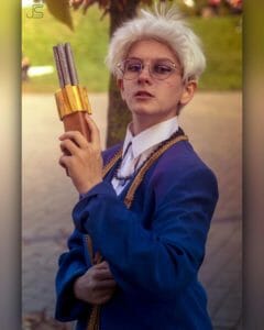 Percy Cosplay by @thequeerbumblebee (Instagram, TikTok) || Photography by @ohnoitsjadephotography