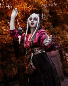 Laudna Cosplay, Costume, and Makeup by @SolarNovae || Photography by Michelle Hausman