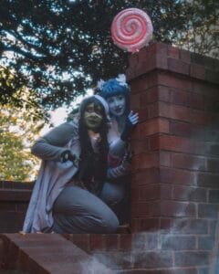 Jester Cosplay by @caboodlenoodles || Nott Cosplay by @enbycos || Photography and Editing by @honeyandheatherphoto