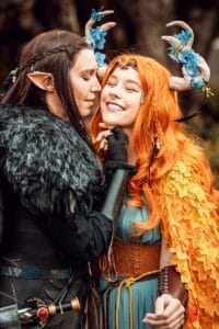 Vax Cosplay by @avaaricious || Keyleth Cosplay by @izzy_bee_cos || Photo by geofftography